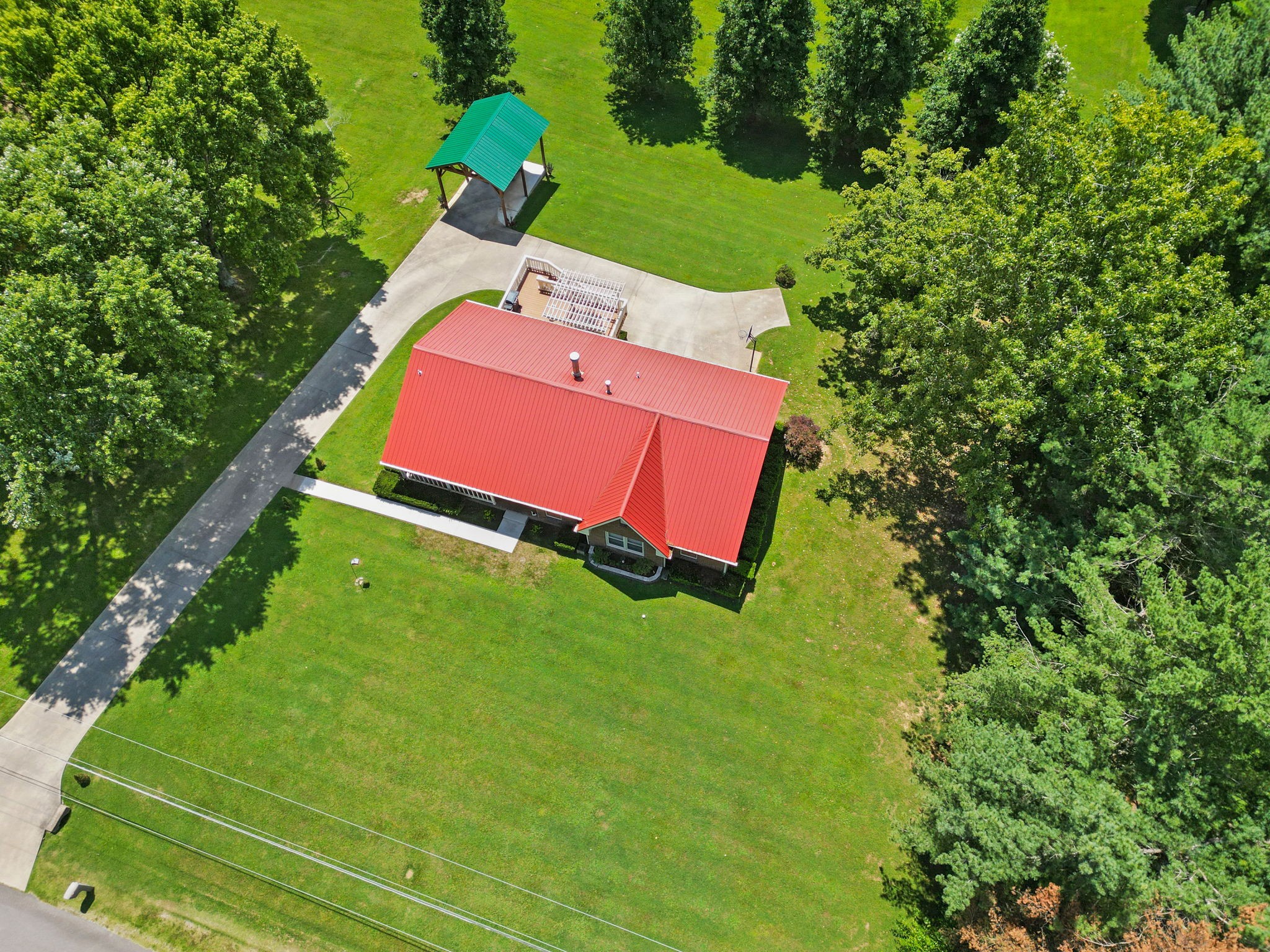 666 Lakeside Drive Springfield, TN 37172 - Photo 56 of 67 an aerial view of a house
