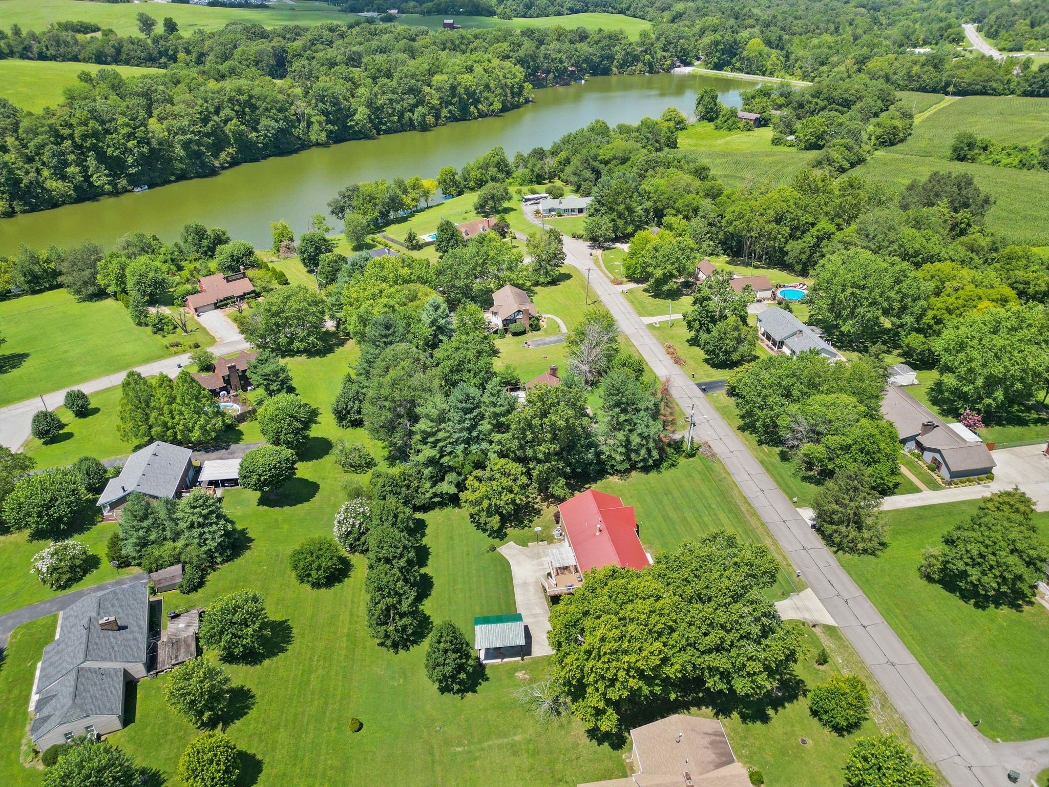 666 Lakeside Drive Springfield, TN 37172 - Photo 8 of 67