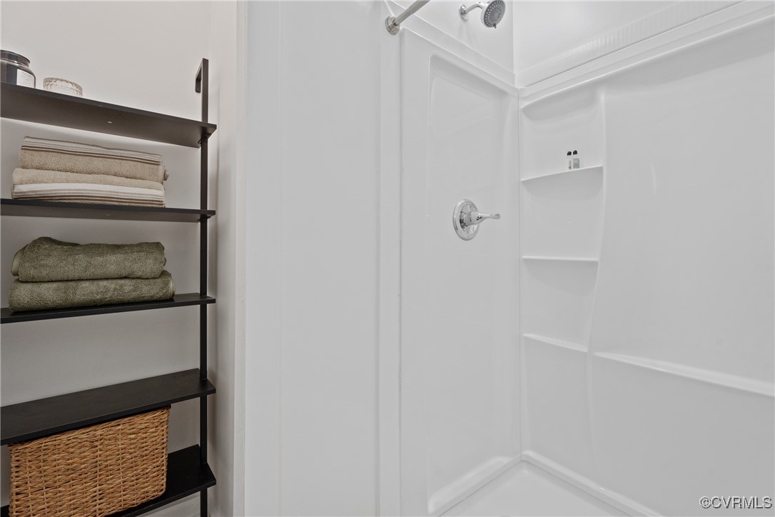 12646 Old Ridge Road Beaverdam, VA 23015 - Photo 29 of 48 Bathroom with walk in shower