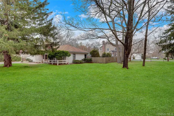 $599,990 | 276 Woodlawn Avenue, St. James, NY 11780