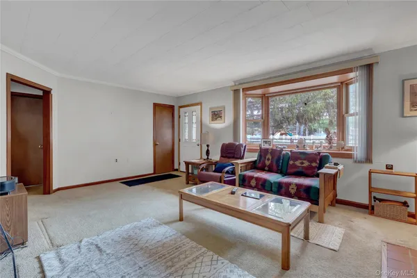 $599,990 | 276 Woodlawn Avenue, St. James, NY 11780