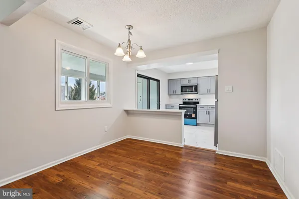 $334,900 | 106 Harvest Lane, Unit 206, Phoenixville, PA 19460