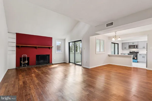 $334,900 | 106 Harvest Lane, Unit 206, Phoenixville, PA 19460