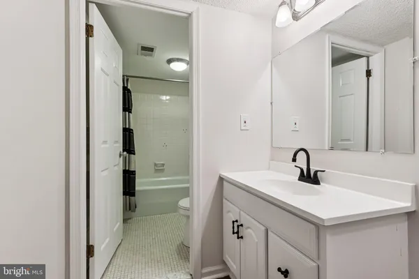 $334,900 | 106 Harvest Lane, Unit 206, Phoenixville, PA 19460
