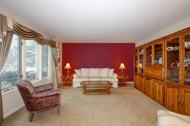 $550,000 | 41W801 Northway Drive, Elburn, IL 60119