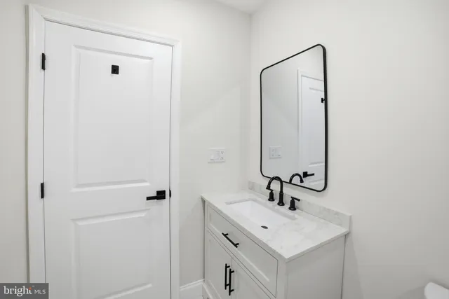 $469,999 | 12806 Monroe Avenue, Fort Washington, MD 20744