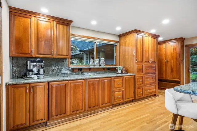 $7,599,000 | 106 Cascade Key, Bellevue, WA 98006