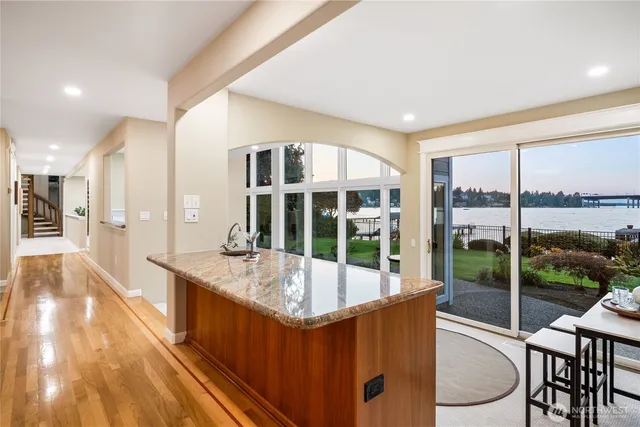 $7,599,000 | 106 Cascade Key, Bellevue, WA 98006