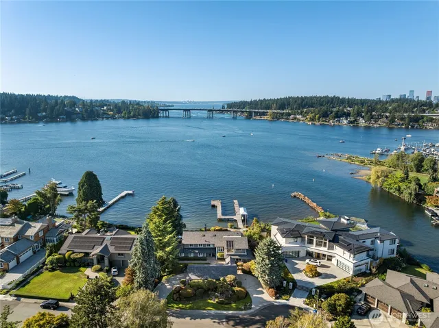 $7,599,000 | 106 Cascade Key, Bellevue, WA 98006