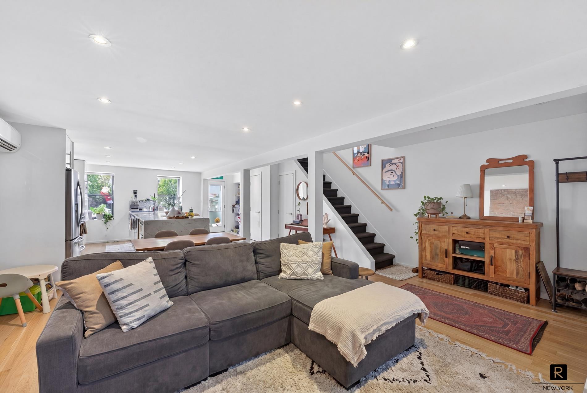 497 Hart Street Brooklyn, NY 11221 - Photo 2 of 21