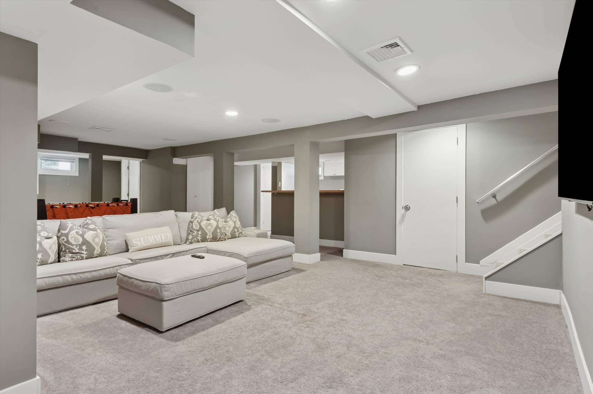 2 Jodys Path East Hampton, NY 11937 - Photo 35 of 43 a living room with furniture and a large window