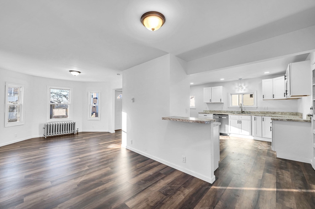 75 Shamrock Street Springfield, MA 01108 - Photo 11 of 42