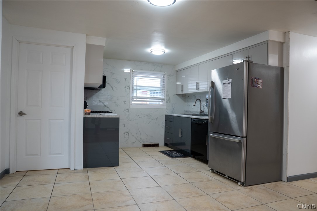 7 East Rouen Drive Cheektowaga, NY 14227 - Photo 9 of 25