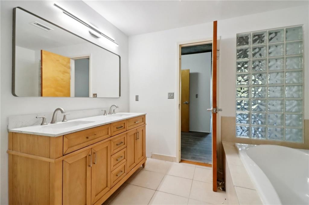 3235 Roswell Road Northeast, Unit 716 Atlanta, GA 30305 - Photo 17 of 22