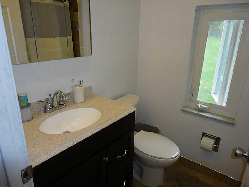 205 Thompsonville Road Canonsburg, PA 15317 - Photo 20 of 25 Full Bath.