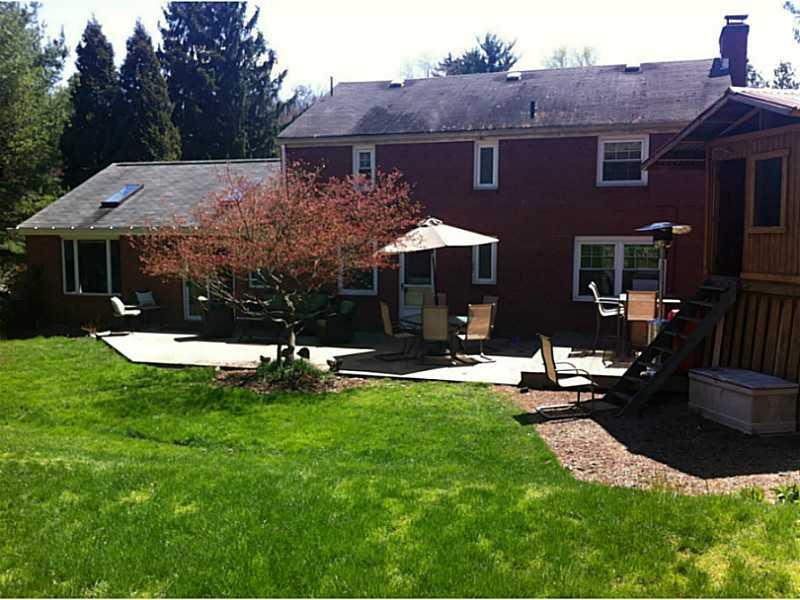 205 Thompsonville Road Canonsburg, PA 15317 - Photo 24 of 25 Exterior Back.