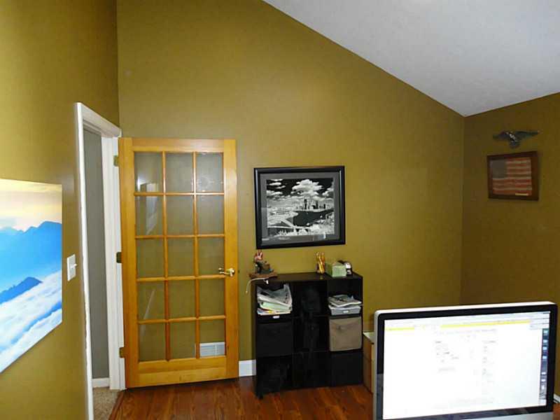 205 Thompsonville Road Canonsburg, PA 15317 - Photo 6 of 25 Den.