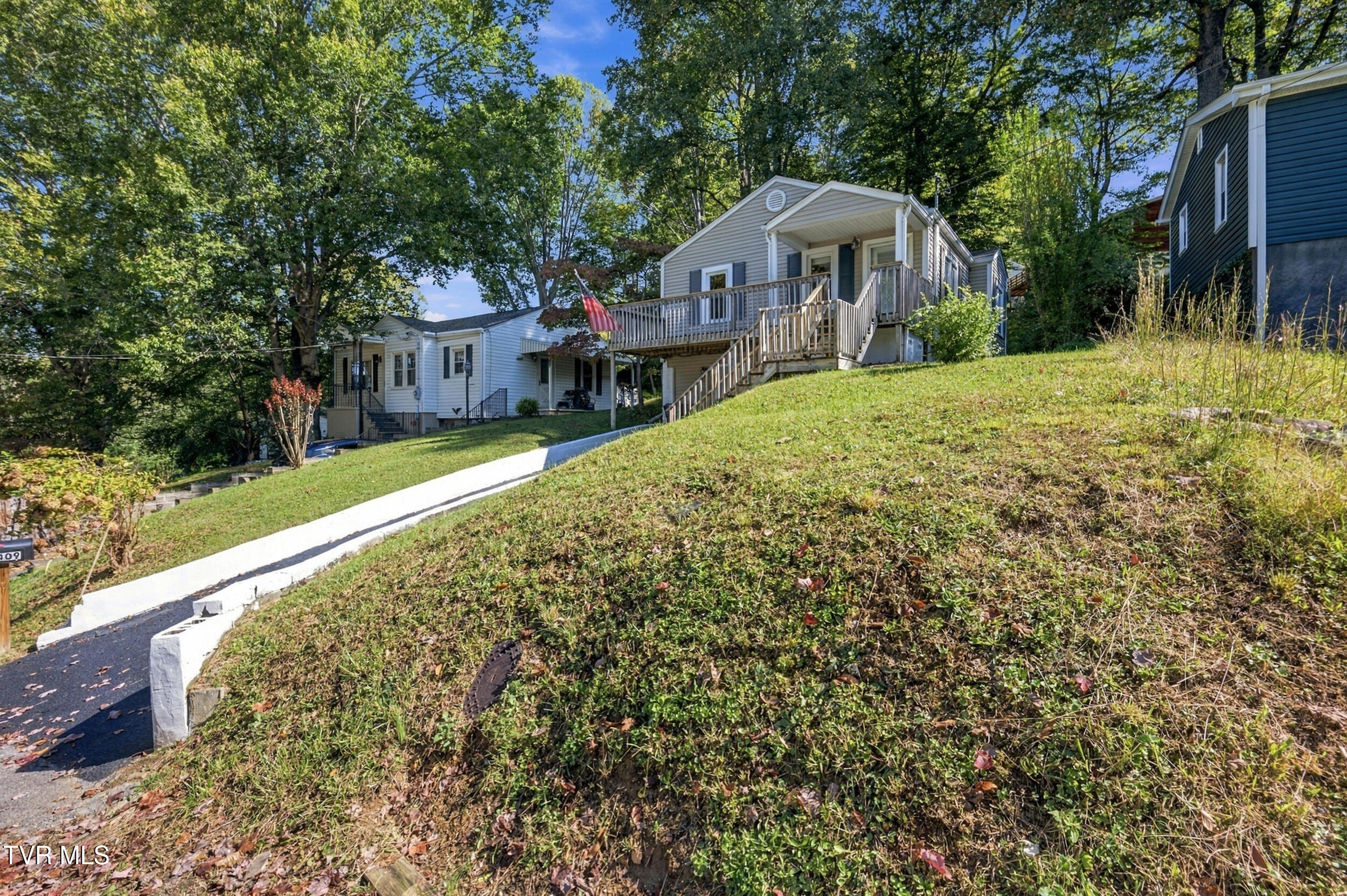1409 Rock Rose Road Bristol, TN 37620 - Photo 3 of 26 dsc_2958