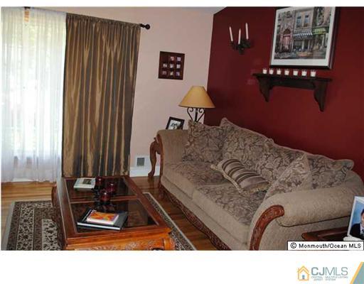 22 Rittner Lane Old Bridge, NJ 08857 - Photo 3 of 21 Gallery Image 3
