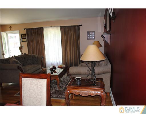 22 Rittner Lane Old Bridge, NJ 08857 - Photo 5 of 21 Gallery Image 5