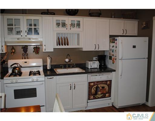 22 Rittner Lane Old Bridge, NJ 08857 - Photo 10 of 21 Gallery Image 10