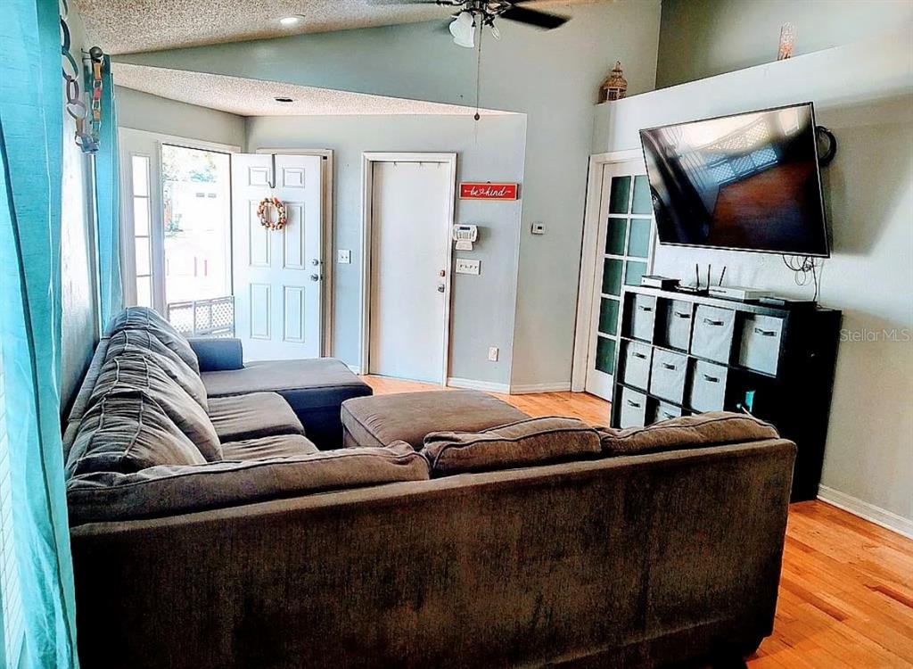 755 Cape Cod Circle Valrico, FL 33594 - Photo 3 of 16