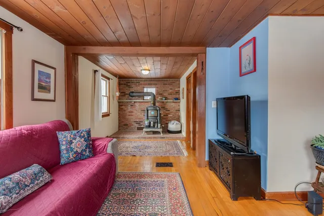 $449,900 | 6 Therriault Drive, Pelham, NH 03076