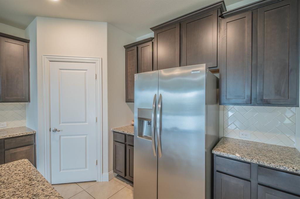 2808 Grizzly Road Aubrey, TX 76227 - Photo 6 of 25