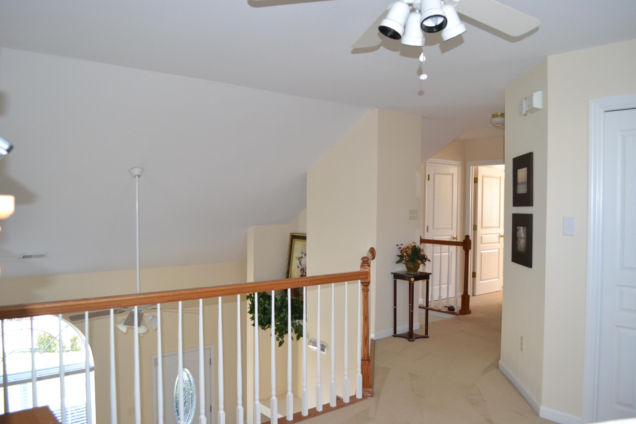 929 Station View Road Knoxville, TN 37919 - Photo 29 of 33 a view of hallway with dining area