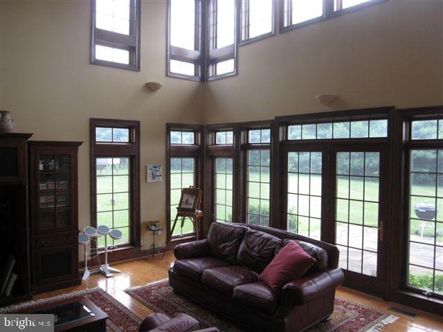 2005 Rice Road Lancaster, PA 17603 - Photo 3 of 27 Gallery Image 3