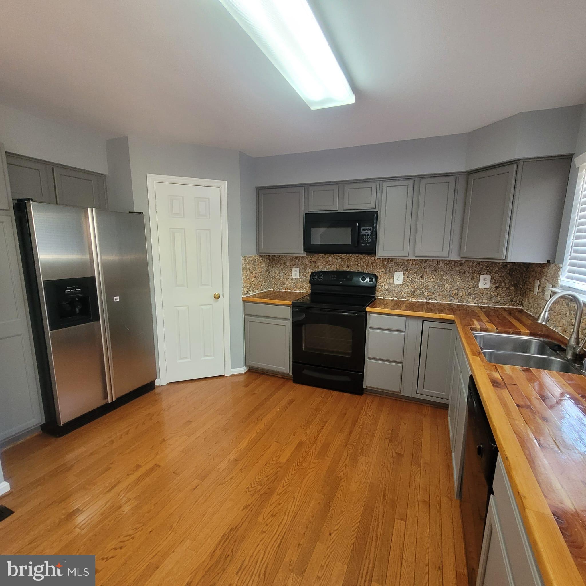 10918 Pope Street Manassas, VA 20109 - Photo 9 of 39