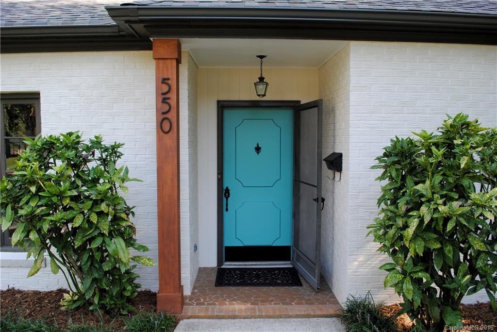 550 Sandridge Road Charlotte, NC 28210 - Photo 3 of 24 Gallery Image 3