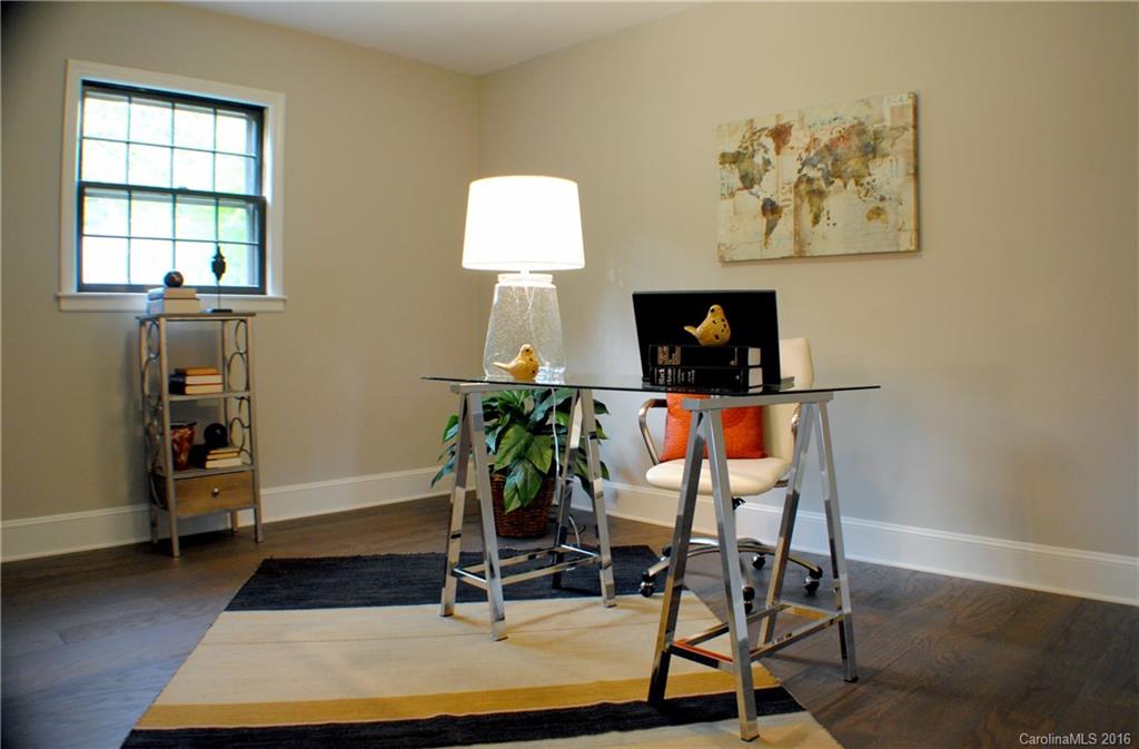 550 Sandridge Road Charlotte, NC 28210 - Photo 4 of 24 Gallery Image 4