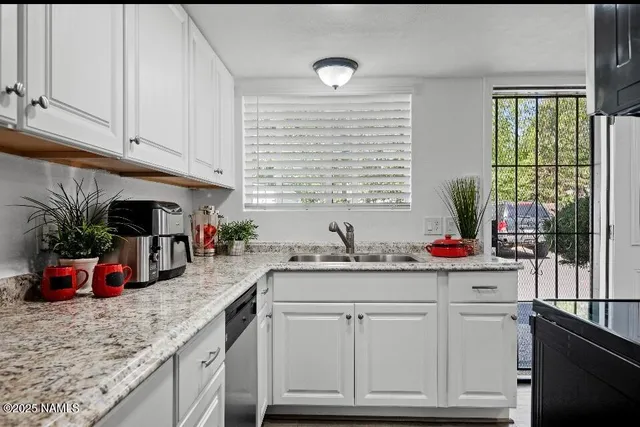 $2,100 | 2905 North Aris Street, Unit A, Flagstaff, AZ 86004