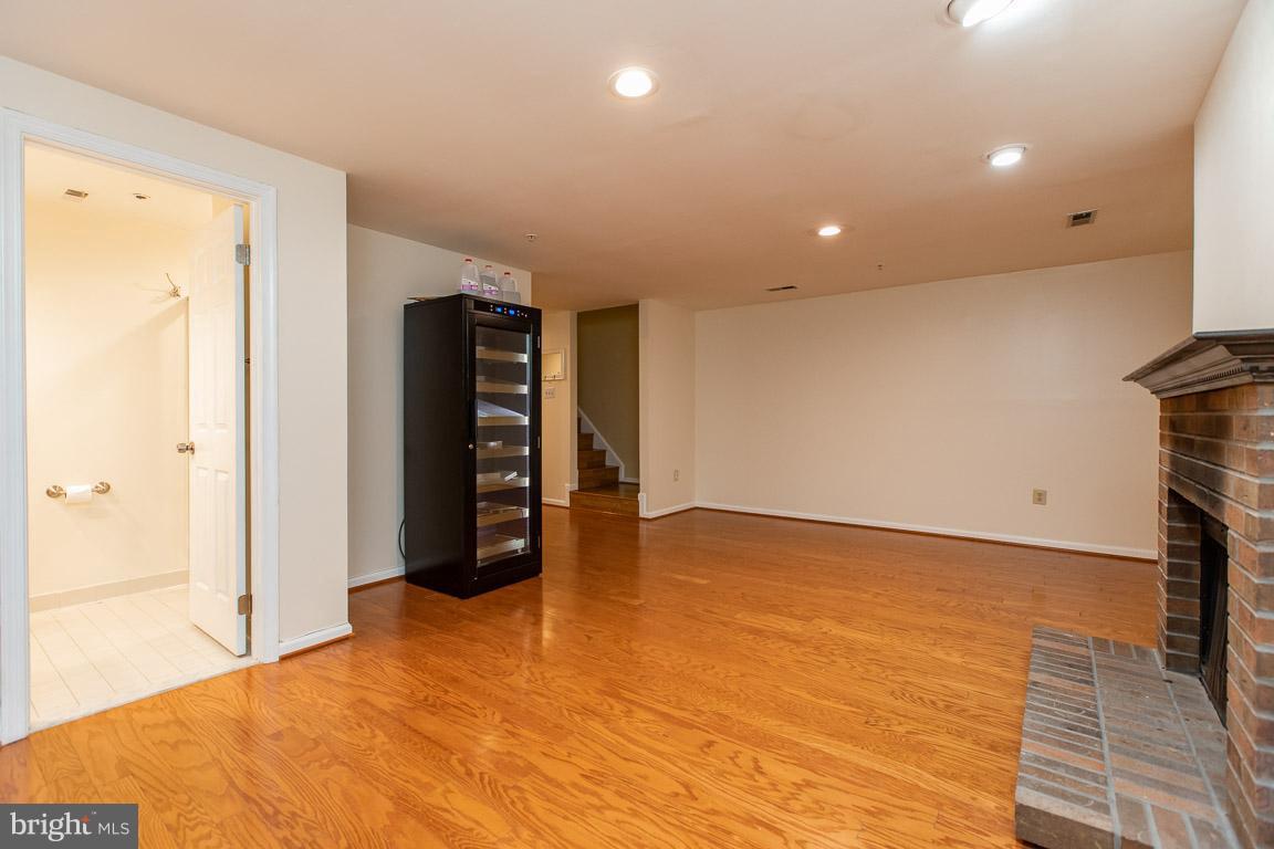 9223 Ispahan Loop Laurel, MD 20708 - Photo 19 of 25 Family Room