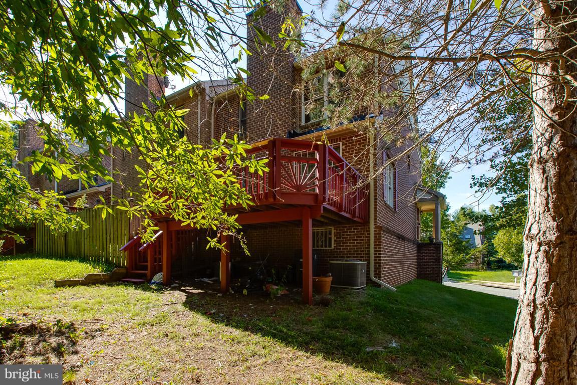 9223 Ispahan Loop Laurel, MD 20708 - Photo 22 of 25 Exterior (Rear)