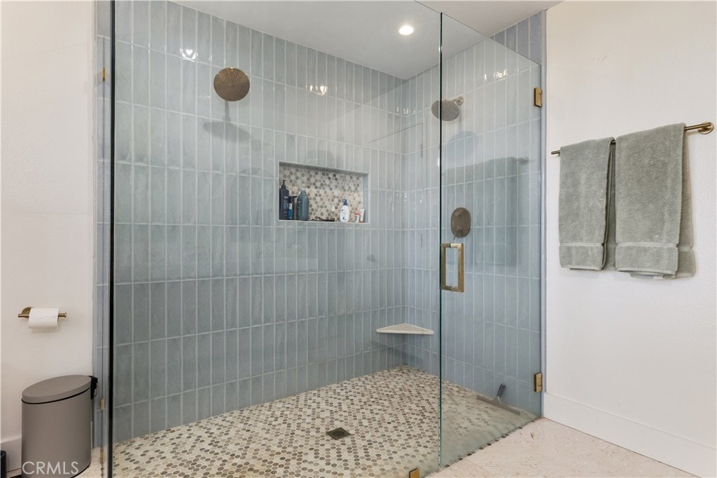 2570 Alturas Road Atascadero, CA 93422 - Photo 41 of 64 Primary bathroom