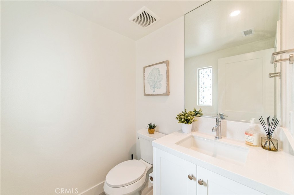 258 Maricopa Irvine, CA 92618 - Photo 15 of 44