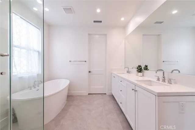 $2,050,000 | 258 Maricopa, Irvine, CA 92618