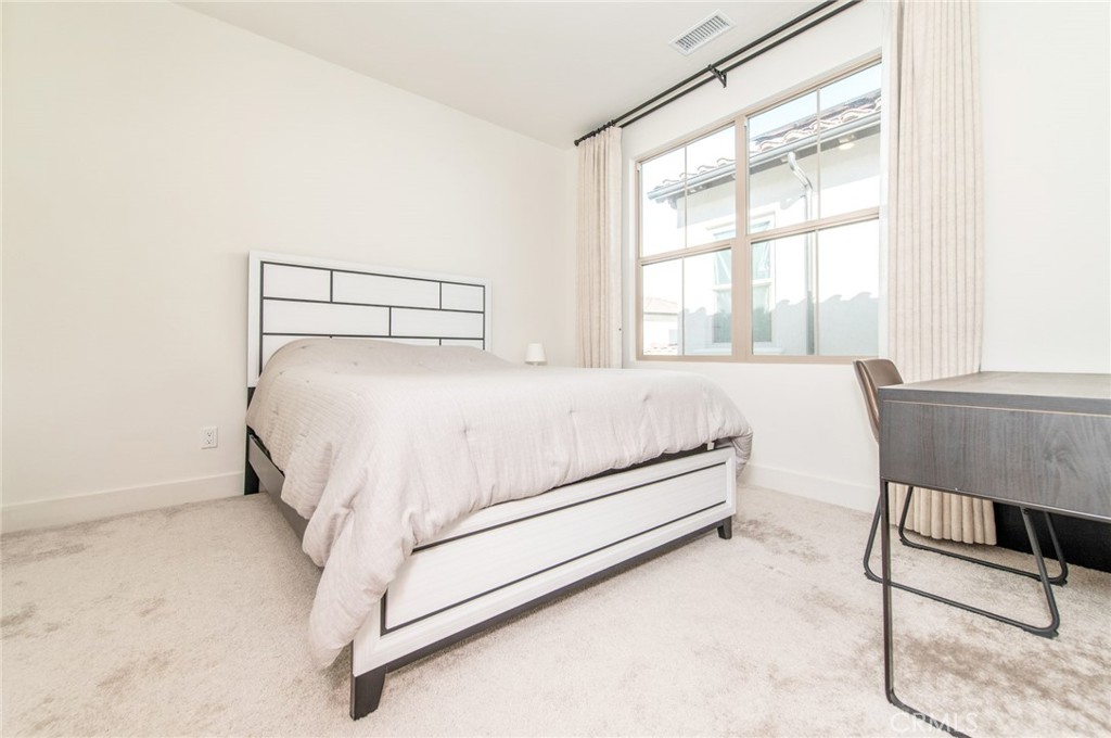 258 Maricopa Irvine, CA 92618 - Photo 28 of 44