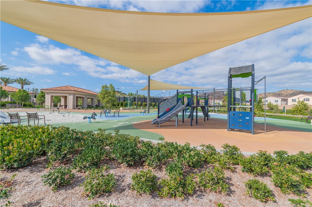 258 Maricopa Irvine, CA 92618 - Photo 42 of 44