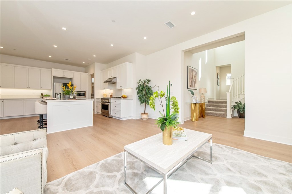 258 Maricopa Irvine, CA 92618 - Photo 8 of 44