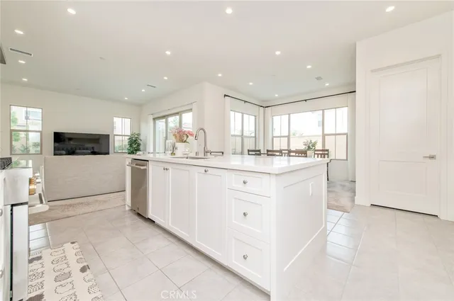 $2,050,000 | 258 Maricopa, Irvine, CA 92618