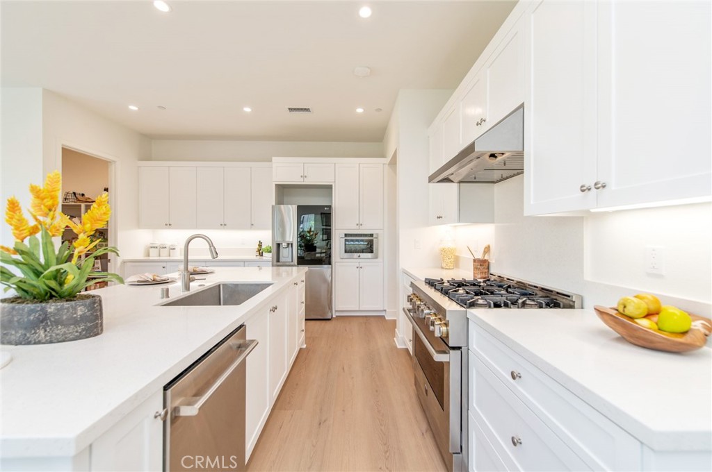 258 Maricopa Irvine, CA 92618 - Photo 10 of 44