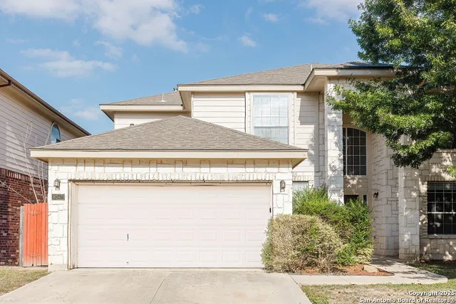 $2,900 | 8347 Piney Wood, San Antonio, TX 78255