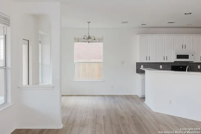 $2,900 | 8347 Piney Wood, San Antonio, TX 78255