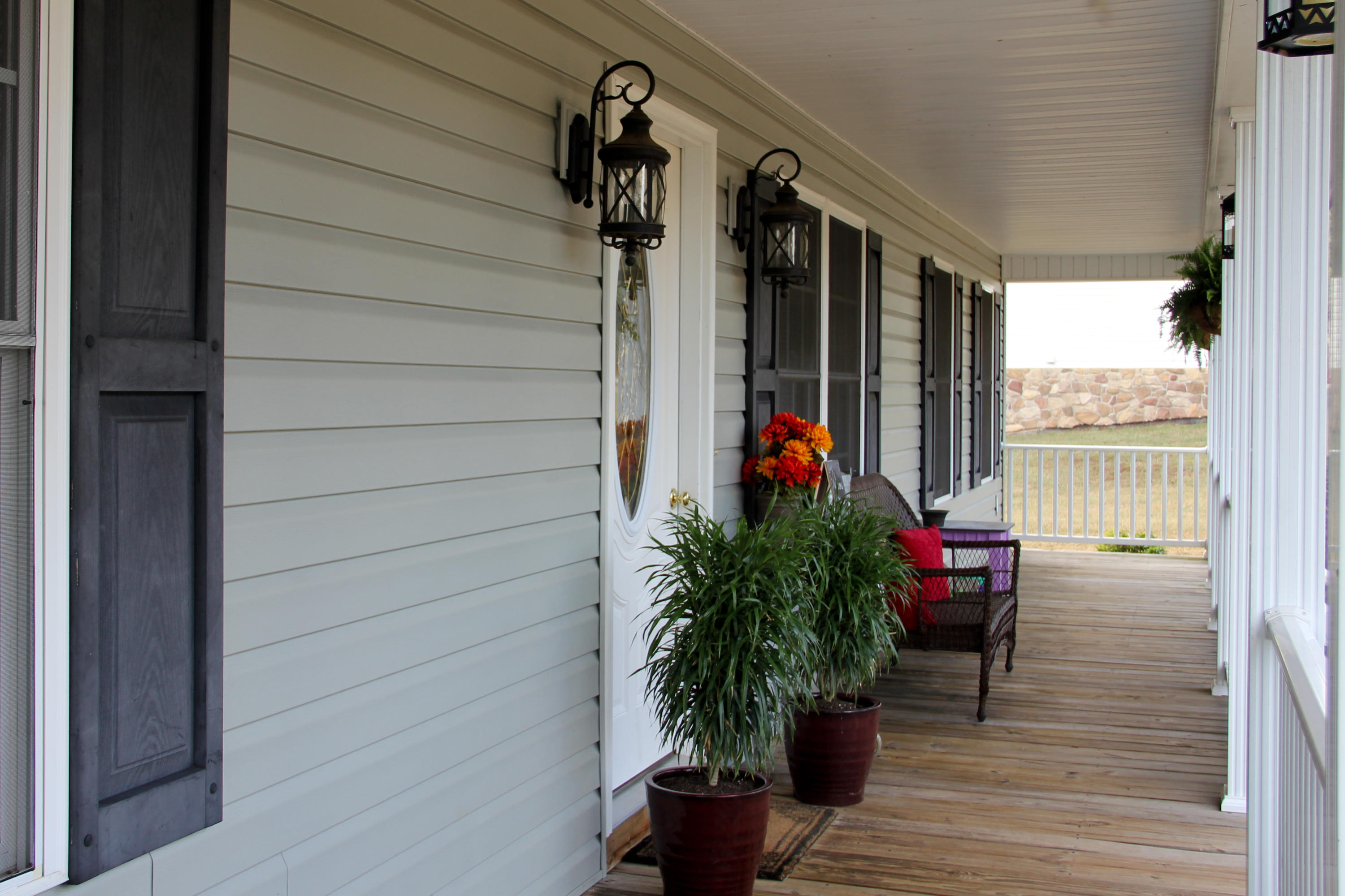 3485 Hales Ford Road Moneta, VA 24121 - Photo 4 of 27 front porch 2