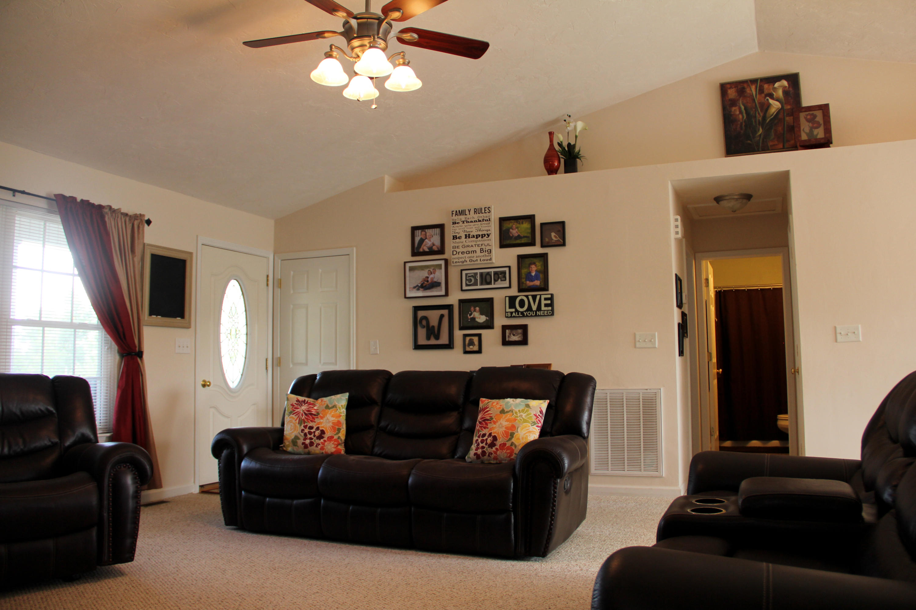 3485 Hales Ford Road Moneta, VA 24121 - Photo 7 of 27 living room 2