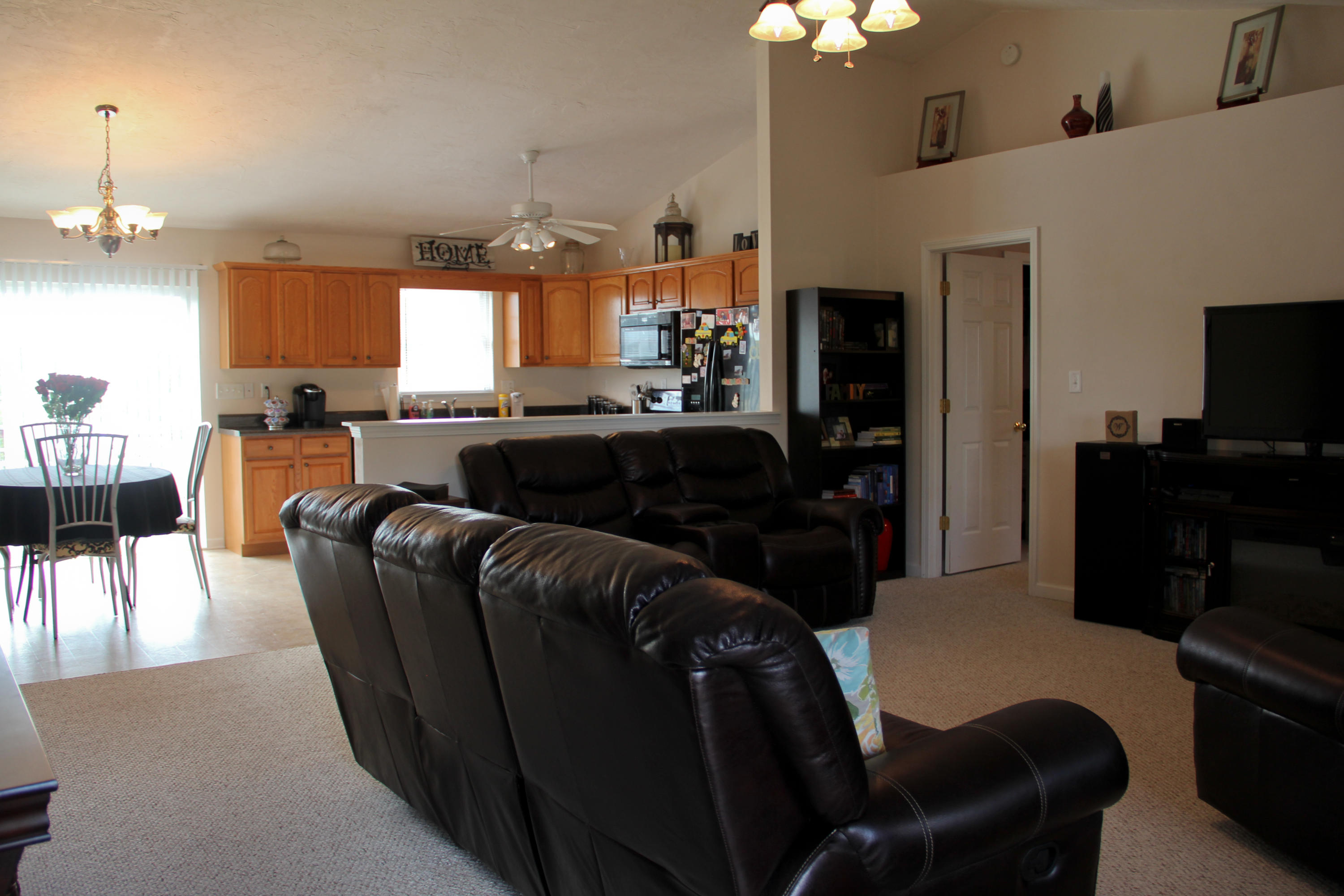 3485 Hales Ford Road Moneta, VA 24121 - Photo 8 of 27 living rm to kitchen