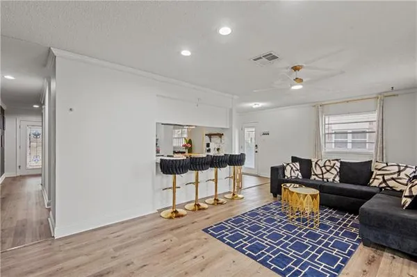 $2,700 | 3511 Hyman Place, New Orleans, LA 70131